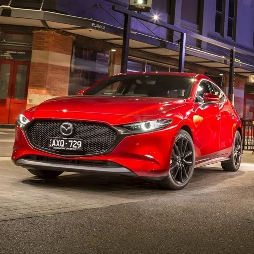 Mazda 3 वॉलपेपर डाउनलोड करें – 4K HD और वर्टिकल बैकग्राउंड्स